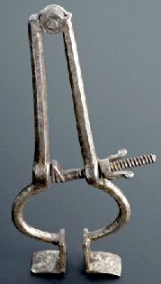 Locking Seton Clamp